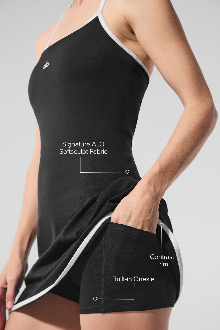 Robe Tennis Softsculpt Alo Halter Élégante